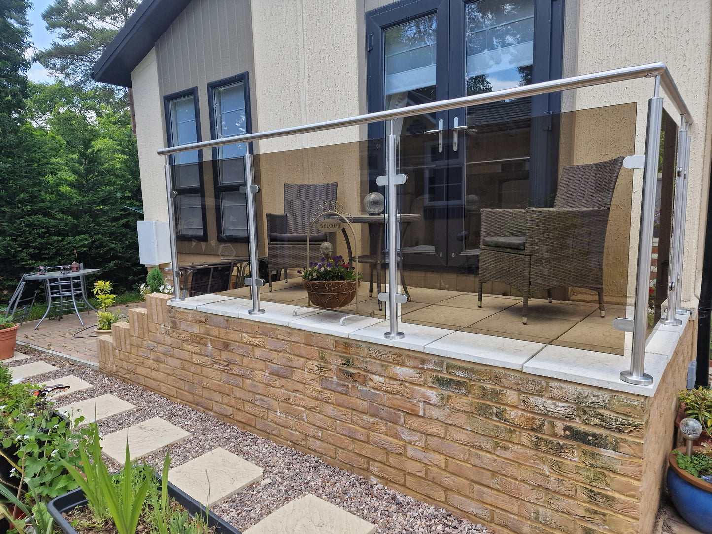 Handrail Brackets With 90° Saddle For 48.3mm x 2mm Upright