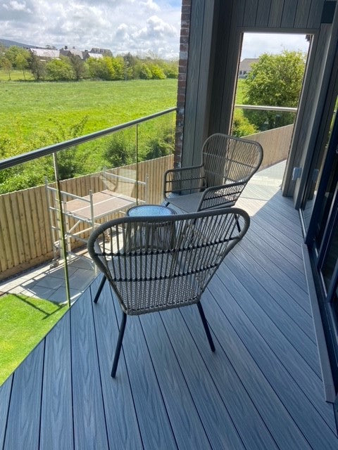 Glass balustrading in Luton