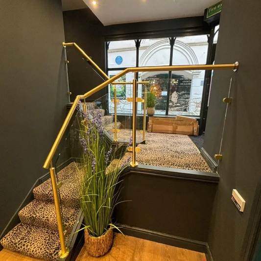 Internal Glass Staircases in Commercial Spaces