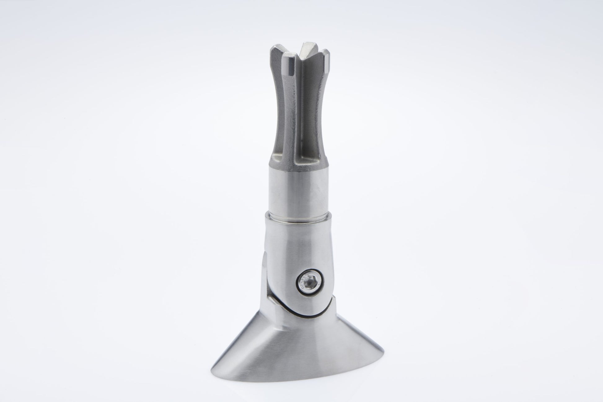 Adjustable base plate