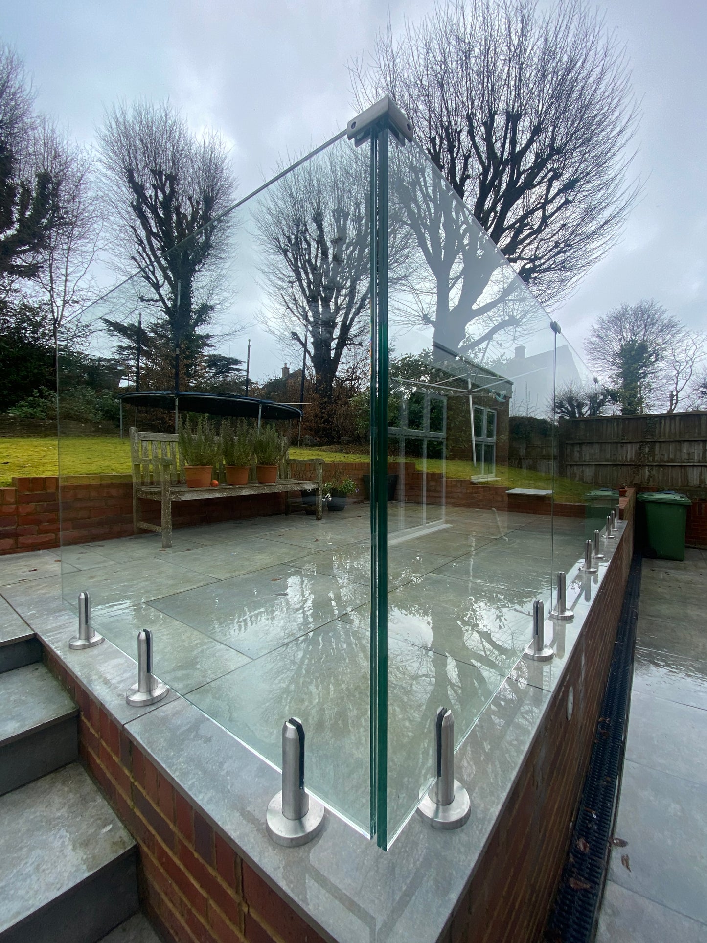 90° Stiffener for 16.76mm - 19mm Glass