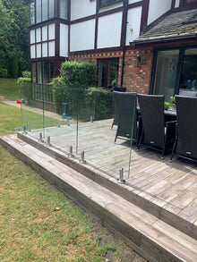 Spigot Glass Balustrade - 1m